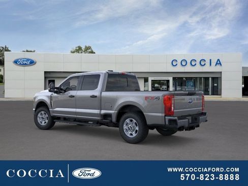 New 2026 Ford F250 XLT w/ FX4 Off-Road Package AWD/4WD image 4