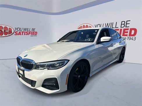 Used 2022 BMW 330i xDrive Sedan w/ M Sport Package image 7