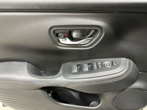 Used 2023 Honda HR-V Sport image 17