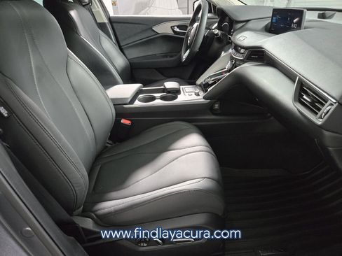 Used 2023 Acura TLX image 18