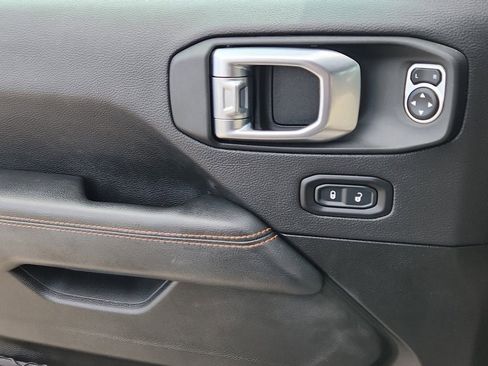 Used 2023 Jeep Gladiator Mojave w/ Cold Weather Group image 20