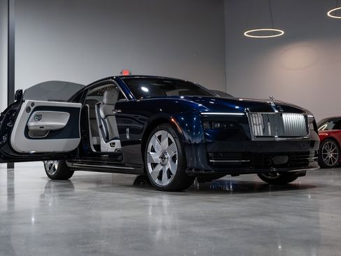 Used 2024 Rolls-Royce Spectre w/ Spectre Launch Package image 78