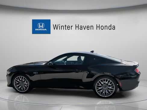 Used 2025 Ford Mustang GT Premium image 18