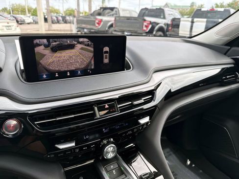 Used 2023 Acura MDX FWD w/ Technology Package image 27