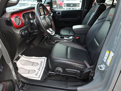 Used 2020 Jeep Gladiator Rubicon image 12