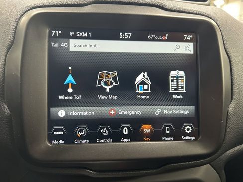 Used 2022 Jeep Renegade Latitude w/ Convenience Group image 14