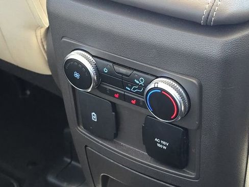 Used 2023 Ford Explorer Platinum w/ Technology Package image 20