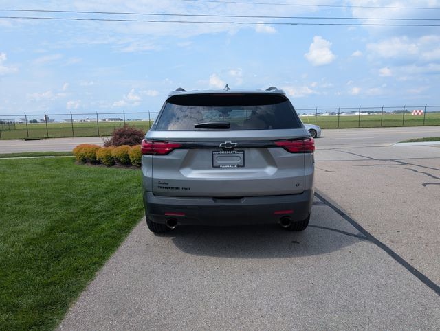 Used 2023 Chevrolet Traverse LT w/ Midnight/Sport Edition AWD/4WD image 8