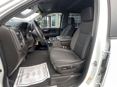 Used 2023 Chevrolet Silverado 2500 LT image 10