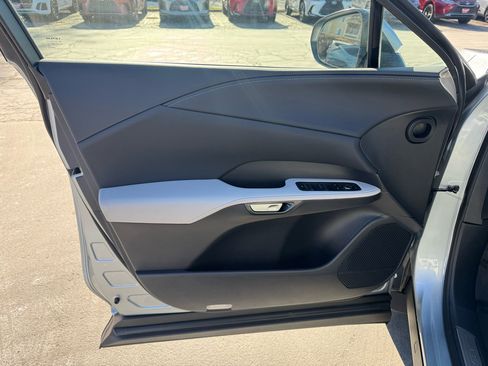 Used 2025 Lexus RX 350 Premium image 17