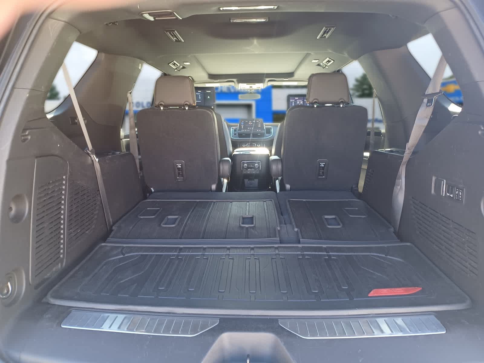 Used 2021 GMC Yukon AT4 w/ AT4 Premium Package AWD/4WD image 29