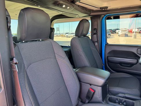 Used 2024 Jeep Wrangler Sport image 28