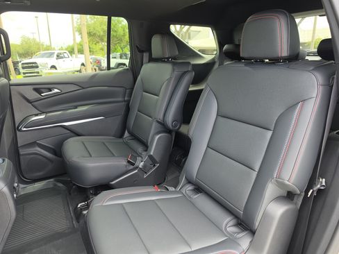 New 2026 Chevrolet Traverse Z71 w/ Driver Confidence Package AWD/4WD image 24