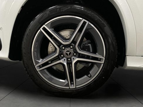 New 2026 Mercedes-Benz GLS 450 4MATIC image 13