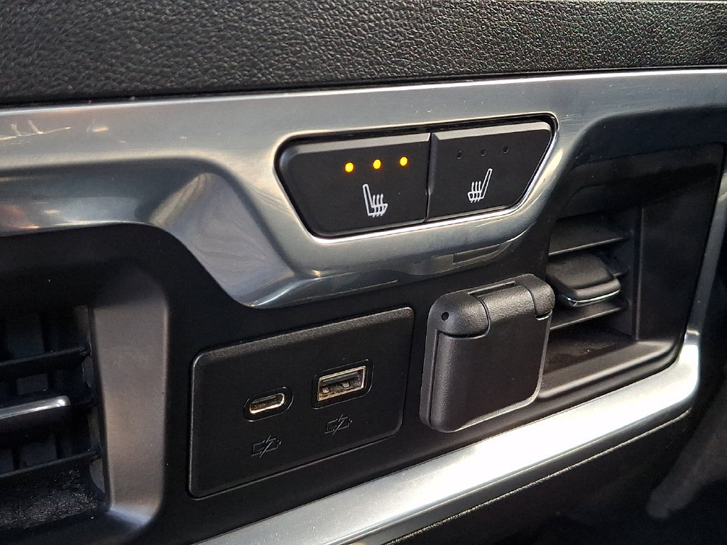 Used 2020 GMC Sierra 1500 AT4 w/ AT4 Premium Package AWD/4WD image 11