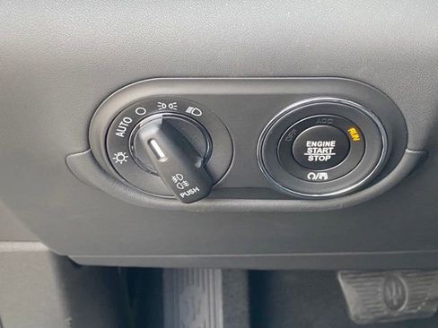 New 2024 Maserati Levante GT Ultima image 33