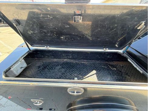 Used 2018 RAM 3500 Tradesman w/ Chrome Appearance Group image 19