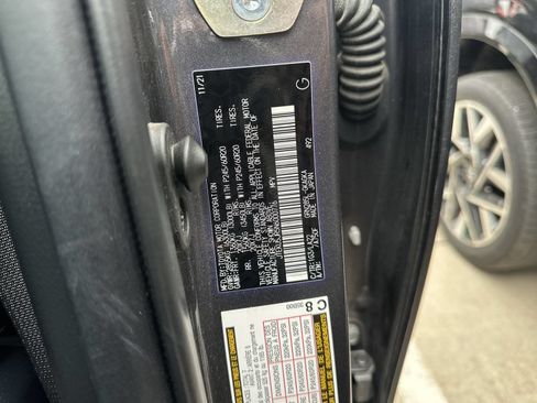 Used 2022 Toyota 4Runner Limited AWD/4WD image 35