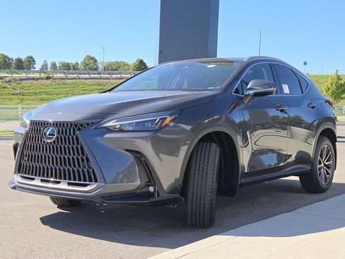 New 2026 Lexus NX 350 AWD image 25