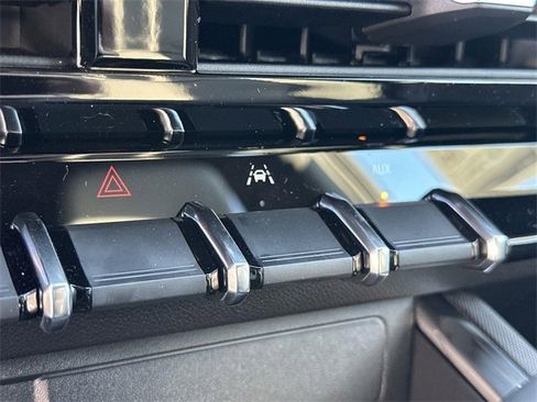 New 2026 GMC Canyon Elevation w/ Convenience Package image 17