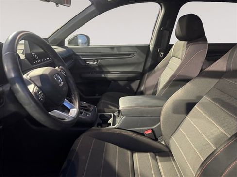 Used 2025 Honda CR-V Sport image 9