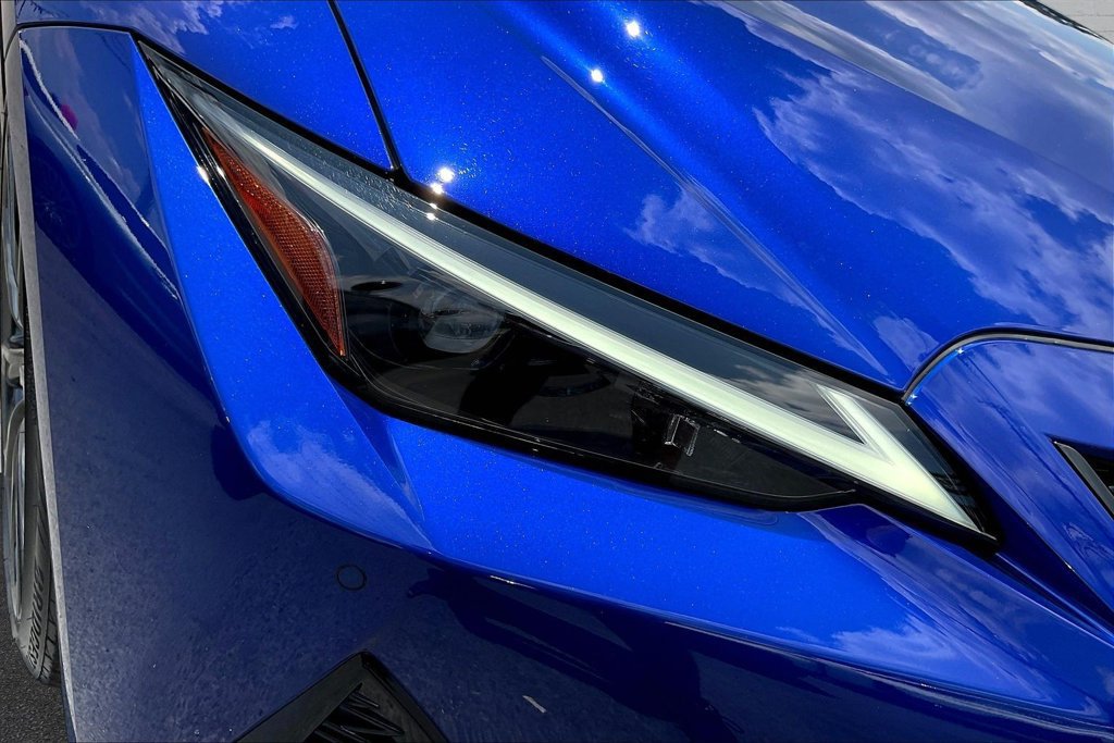 Used 2025 Lexus IS 350 F Sport w/ Accessory Package 2 RWD image 31