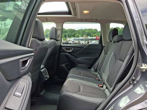 Used 2020 Subaru Forester Premium AWD/4WD image 10