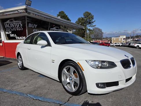 Used 2009 BMW 328i xDrive Coupe image 3