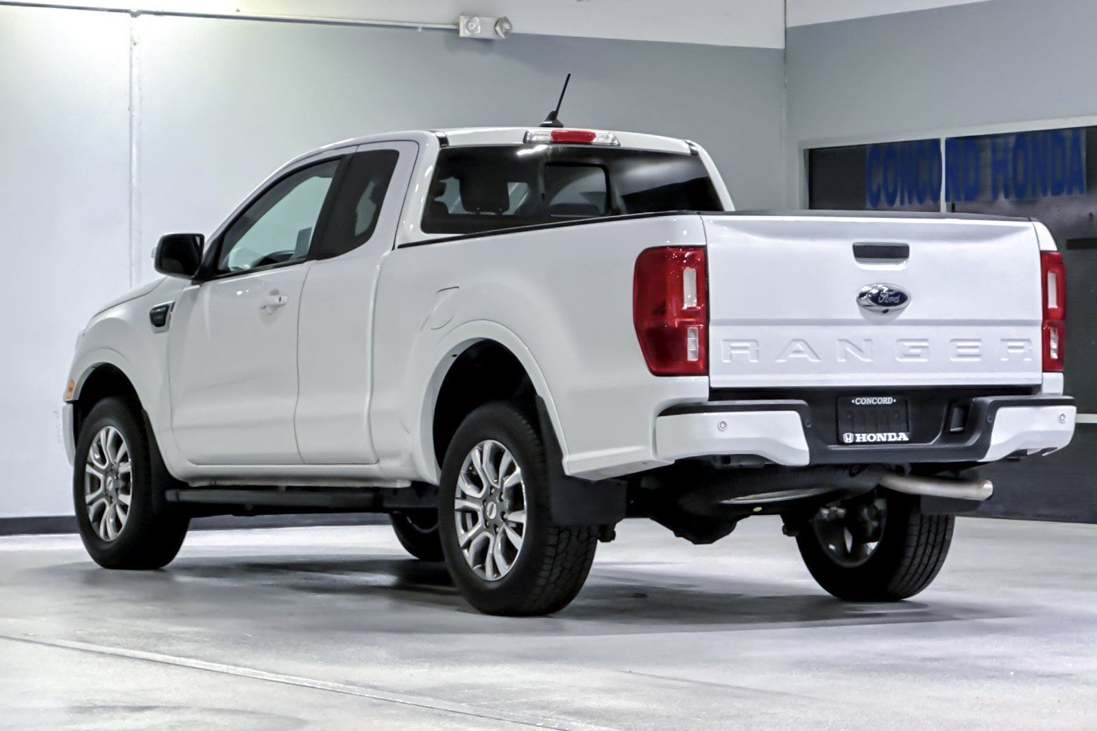 Used 2023 Ford Ranger Lariat w/ Technology Package RWD image 3