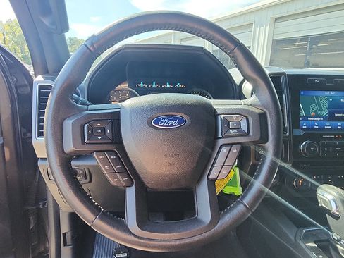 Used 2018 Ford F150 XLT w/ Equipment Group 302A Luxury AWD/4WD image 12