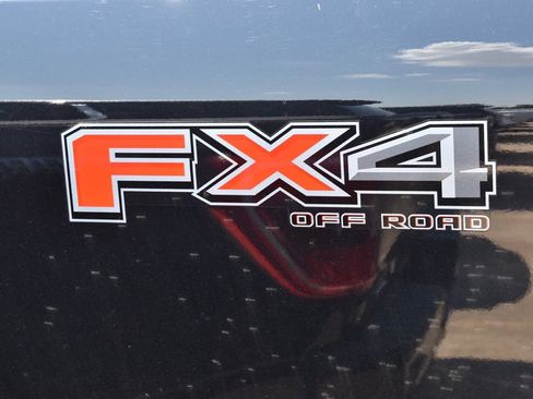 Used 2024 Ford F250 Platinum AWD/4WD image 13