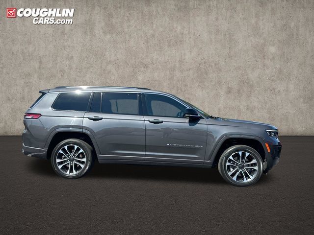 Used 2023 Jeep Grand Cherokee L Overland w/ Advanced Protech Group III AWD/4WD image 7