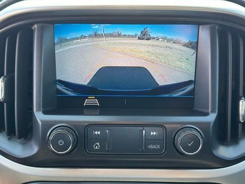 Used 2022 Chevrolet Colorado LT w/ Fleet Safety Package image 16