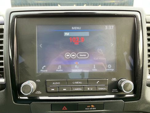 Used 2023 Nissan Frontier 4x4 Crew Cab image 14