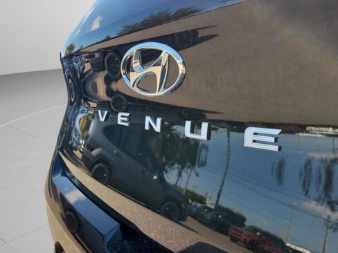 New 2026 Hyundai Venue SE image 12