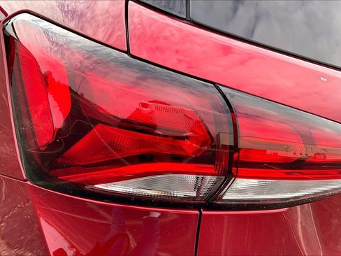 Used 2022 Chevrolet Equinox LT image 24