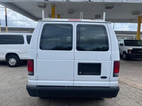 Used 2011 Ford E-350 and Econoline 350 Super Duty image 3