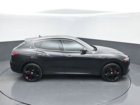 Used 2023 Maserati Levante GT AWD/4WD image 45