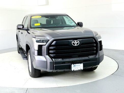 Used 2024 Toyota Tundra SR5 w/ SR5 Convenience Package AWD/4WD image 2