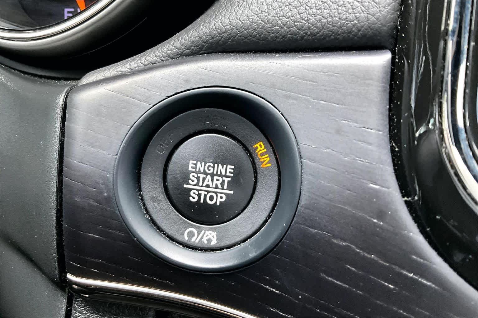Used 2021 Jeep Grand Cherokee High Altitude AWD/4WD image 33