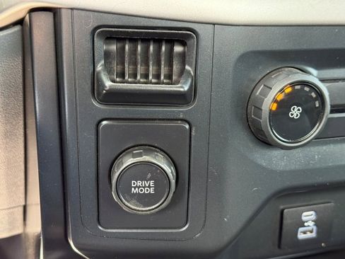 Used 2022 Ford F150 XL image 25