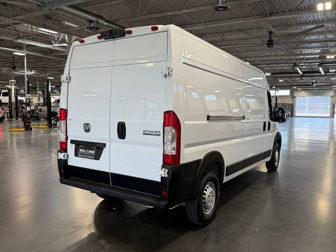 Used 2026 RAM ProMaster 2500 w/ Convenience Group FWD image 6