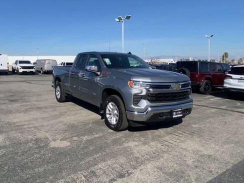 New 2026 Chevrolet Silverado 1500 LT w/ Z71 Off-Road Package AWD/4WD image 2