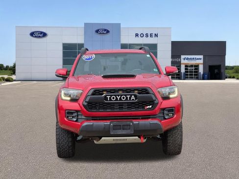Used 2017 Toyota Tacoma TRD Pro AWD/4WD image 8