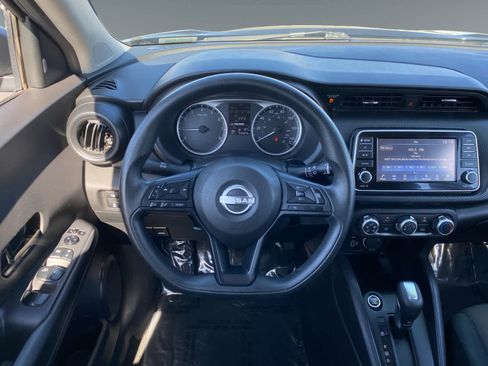 Used 2024 Nissan Kicks S image 12