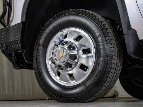 Used 2025 Chevrolet Silverado 3500 High Country w/ High Country Premium Package AWD/4WD image 57
