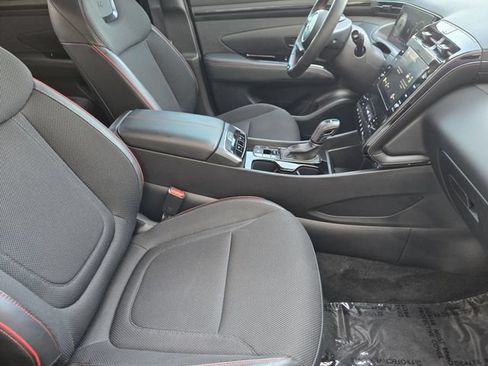Certified 2022 Hyundai Tucson N Line FWD image 8