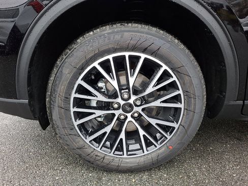 New 2026 Ford Escape Phev w/ PHEV Premium Package image 25