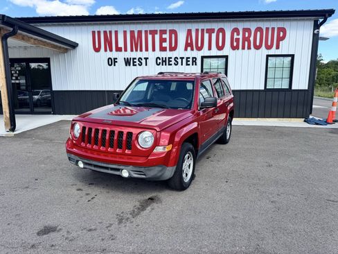Used 2017 Jeep Patriot Sport FWD image 1