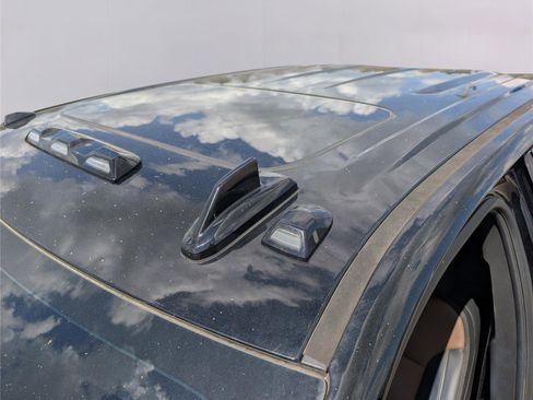 Used 2024 Chevrolet Silverado 2500 High Country w/ Technology Package image 39